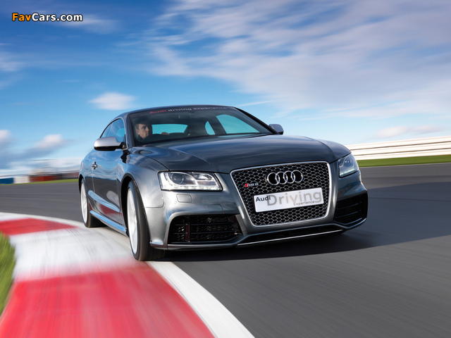 Audi RS5 Coupe UK-spec 2010–12 wallpapers (640 x 480)