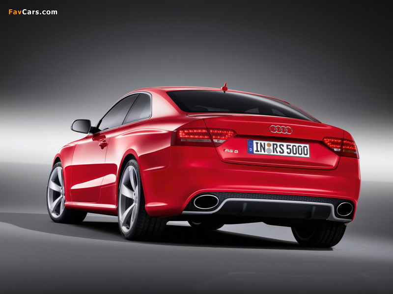 Audi RS5 Coupe 2010–12 wallpapers (800 x 600)
