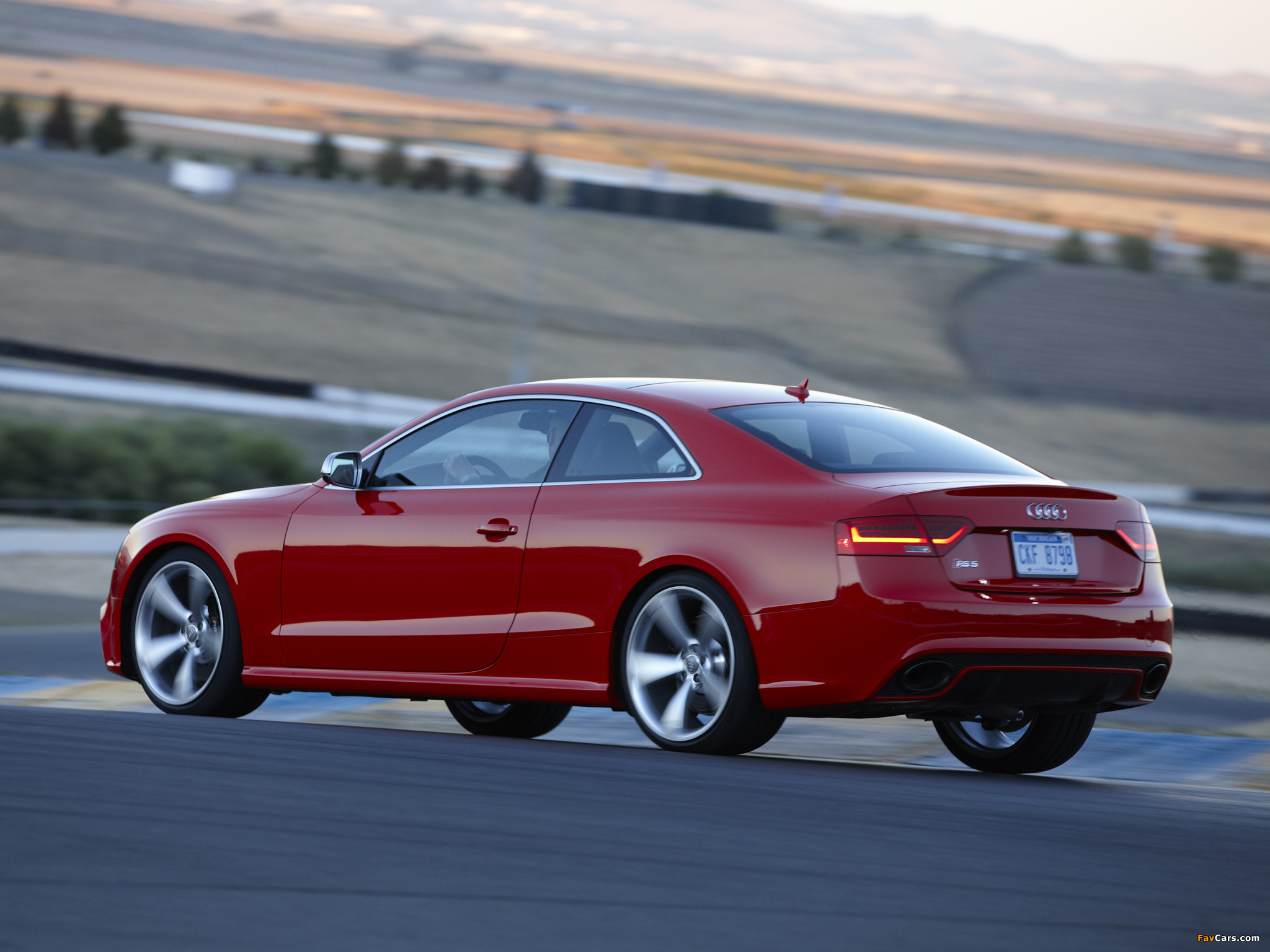 Audi RS5 Coupe US-spec 2012 wallpapers (2048 x 1536)
