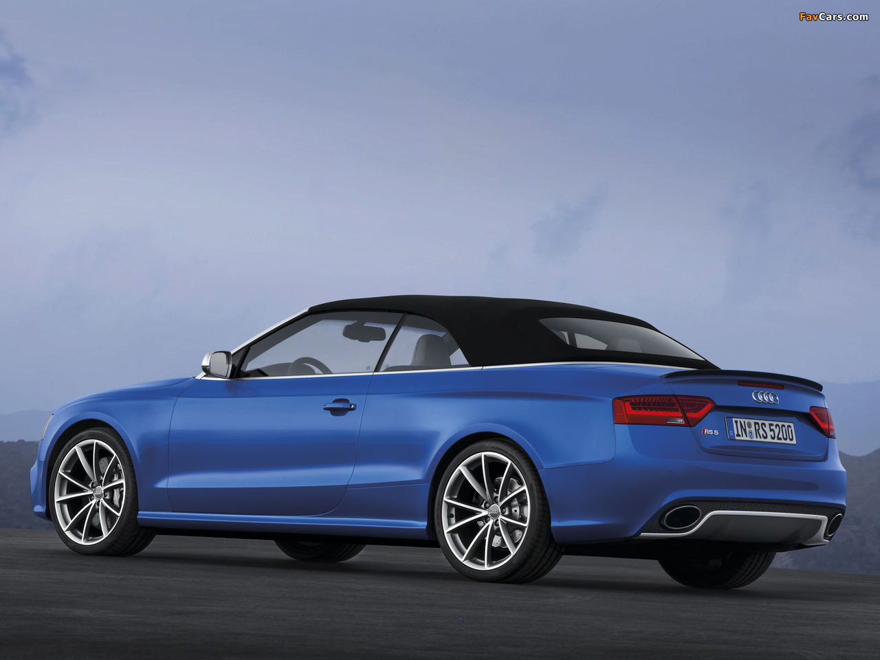 Audi RS5 Cabriolet 2012 wallpapers (1280 x 960)