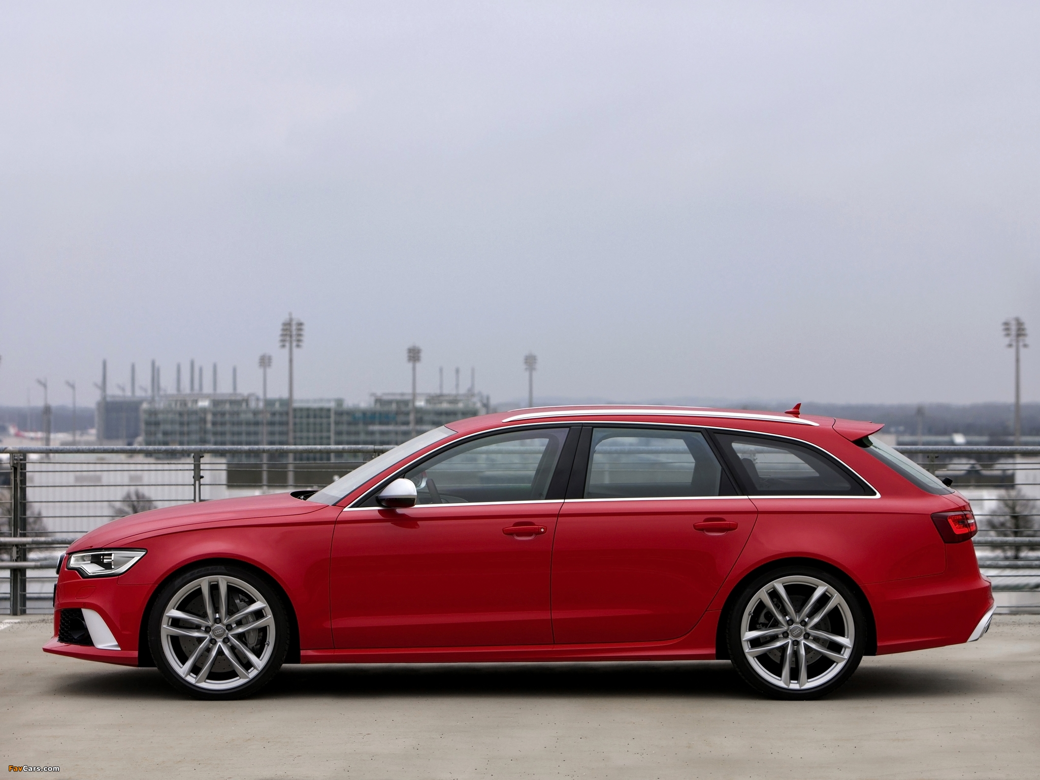 Images of Audi RS6 Avant (4G,C7) 2013 (2048 x 1536)