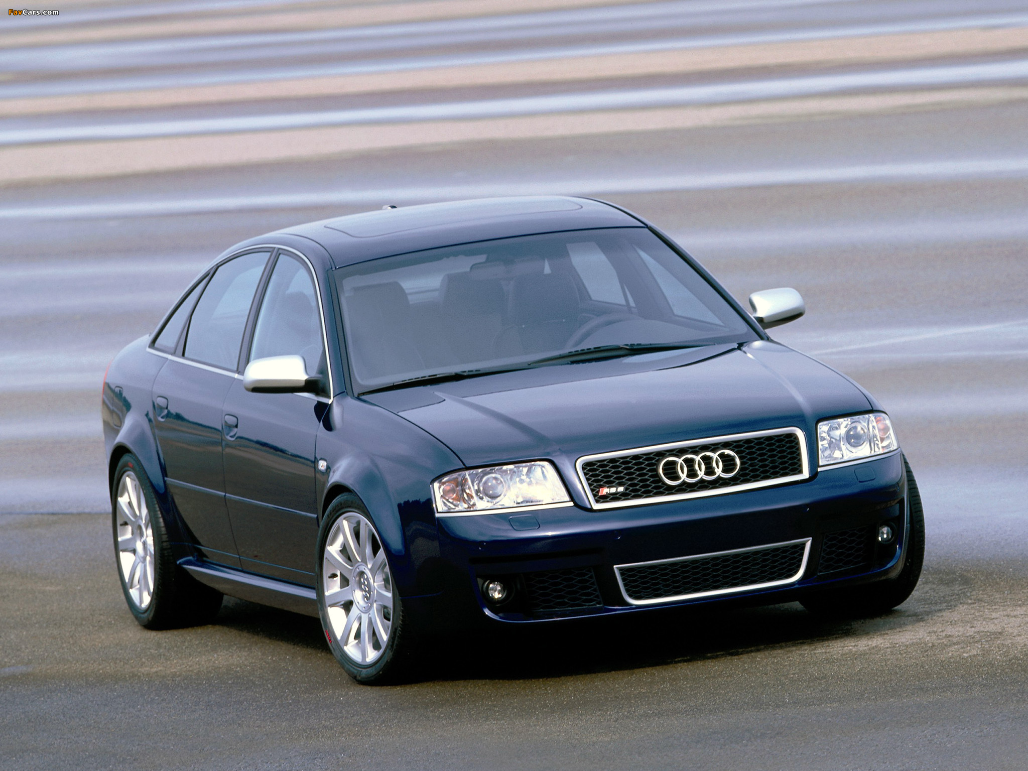 Pictures of Audi RS6 Sedan US-spec (4B,C5) 2002–04 (2048 x 1536)