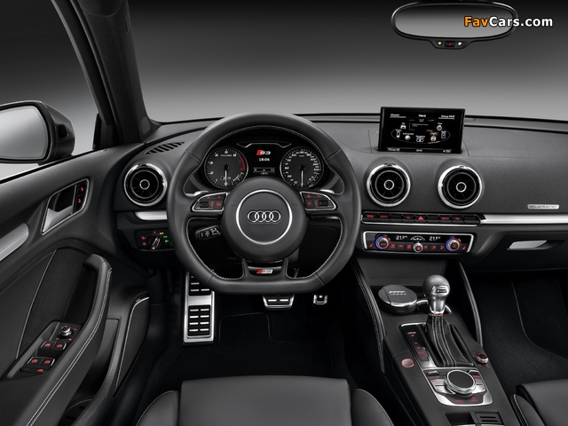 Audi S3 Sportback (8V) 2013 photos (640 x 480)