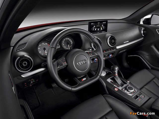Audi S3 (8V) 2013 photos (640 x 480)