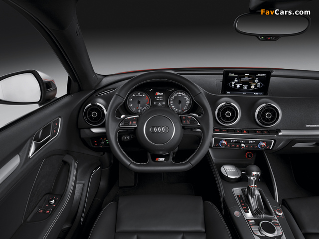 Pictures of Audi S3 (8V) 2013 (640 x 480)
