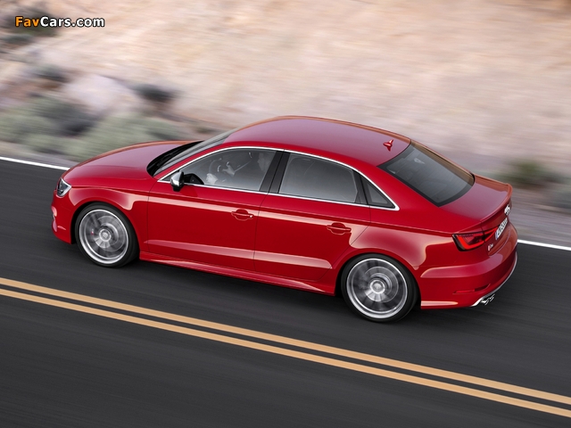 Pictures of Audi S3 Sedan (8V) 2013 (640 x 480)