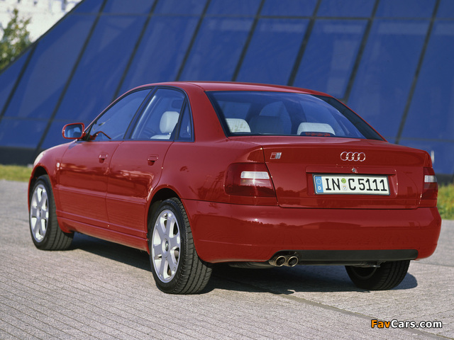 Audi S4 Sedan (B5,8D) 1997–2002 photos (640 x 480)