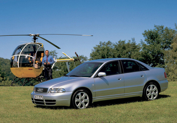 Audi S4 Sedan (B5,8D) 1997–2002 photos