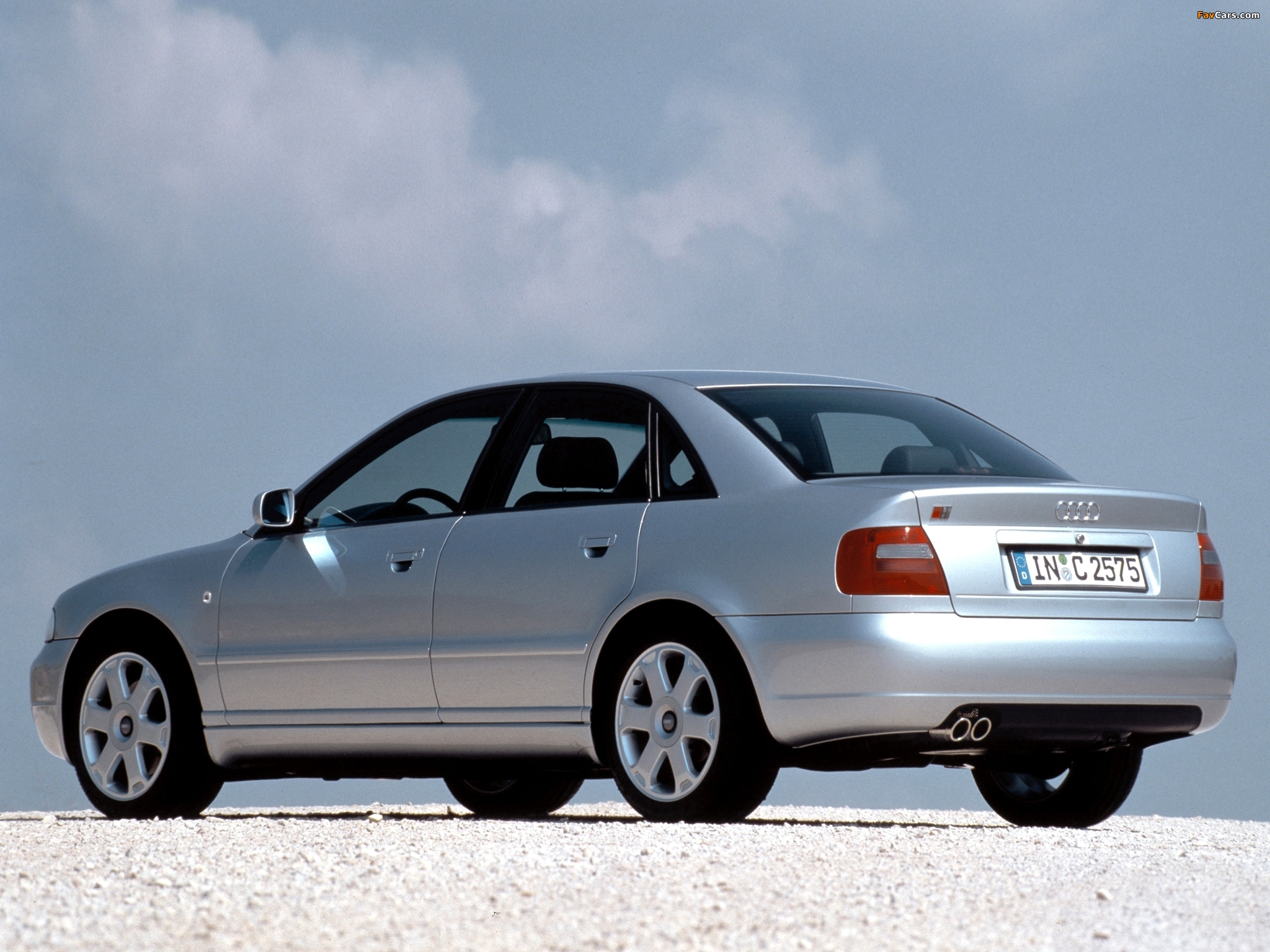 Audi S4 Sedan (B5,8D) 1997–2002 pictures (2048 x 1536)