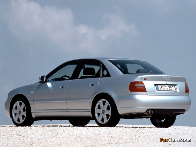 Audi S4 Sedan (B5,8D) 1997–2002 pictures (640 x 480)