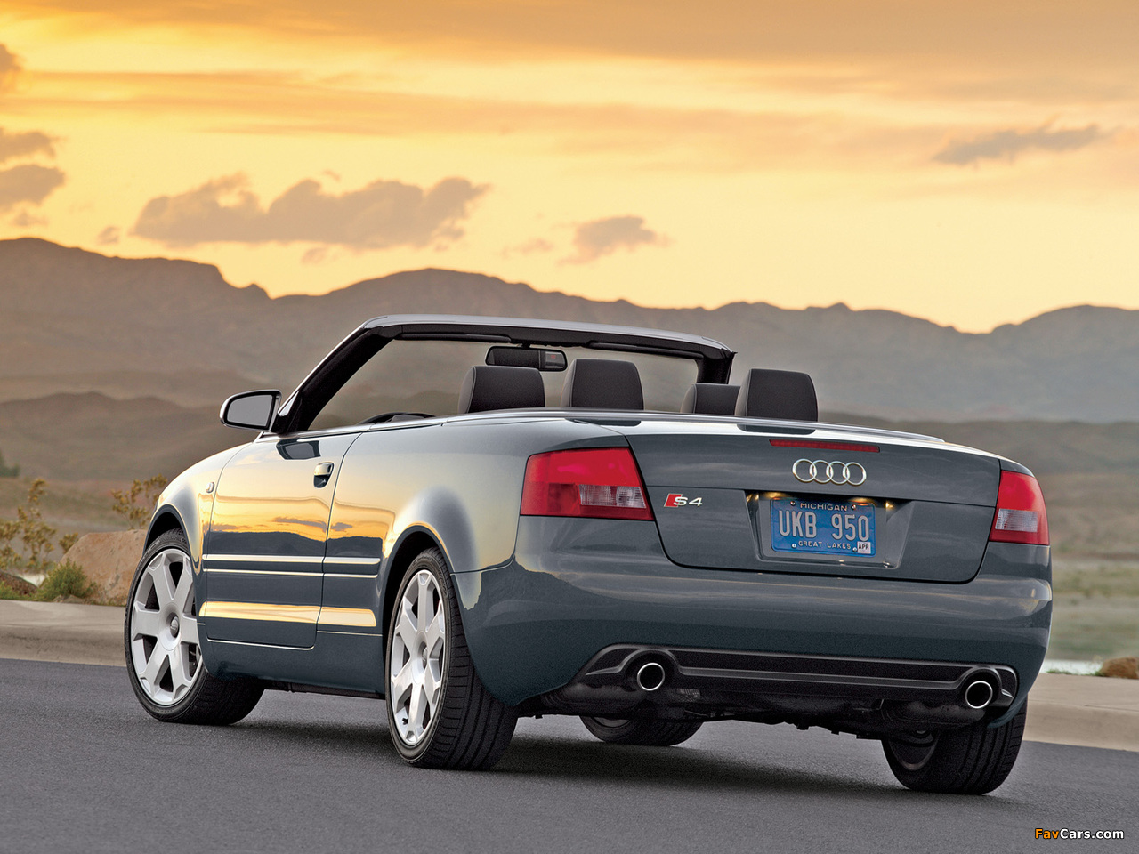 Audi S4 Cabrio US-spec (B6,8H) 2002–05 photos (1280 x 960)