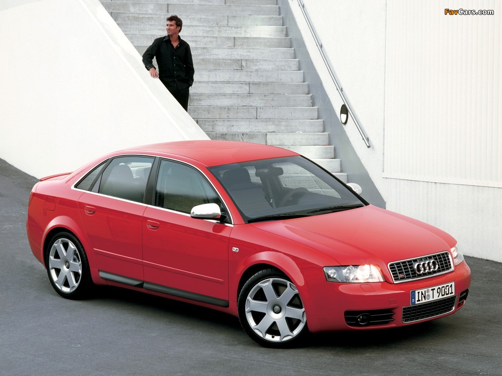 Audi S4 Sedan (B6,8E) 2003–05 pictures (1024 x 768)