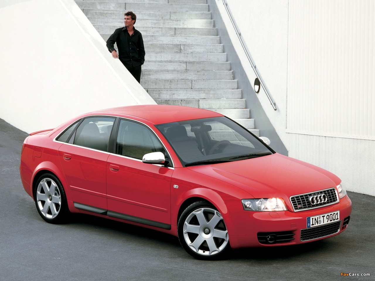 Audi S4 Sedan (B6,8E) 2003–05 pictures (1280 x 960)
