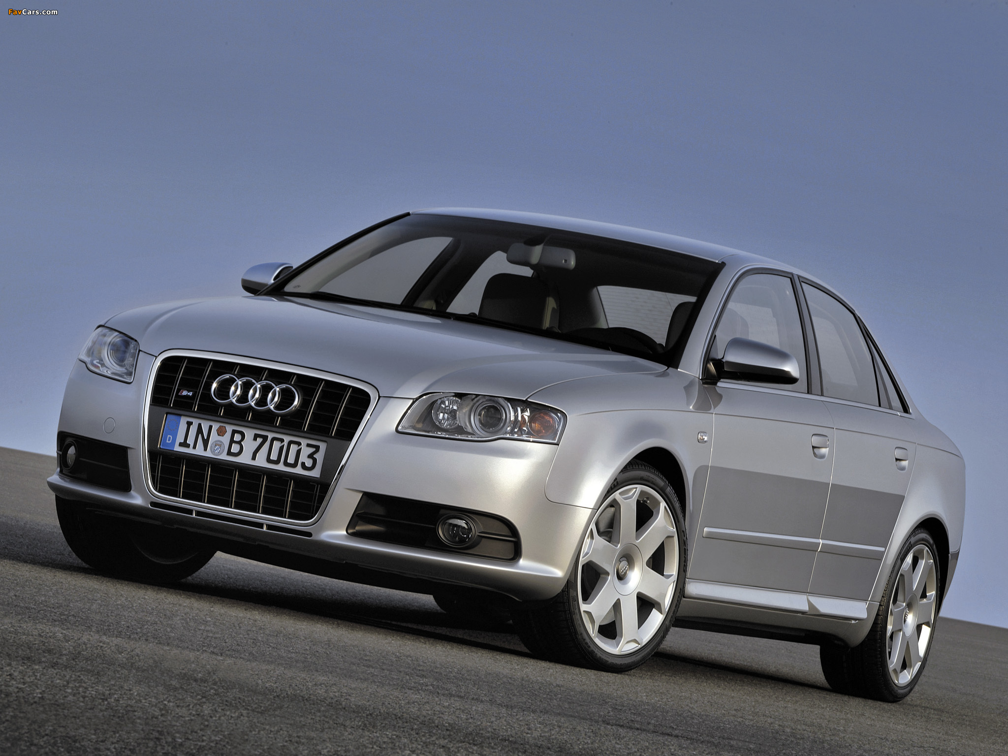 Audi S4 Sedan (B7,8E) 2005–07 images (2048 x 1536)