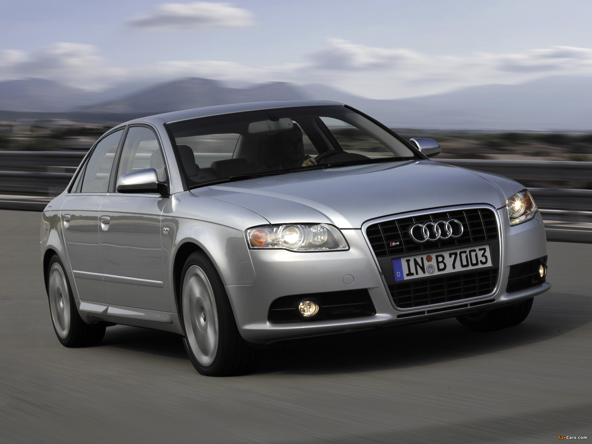 Audi S4 Sedan (B7,8E) 2005–07 images (2048 x 1536)