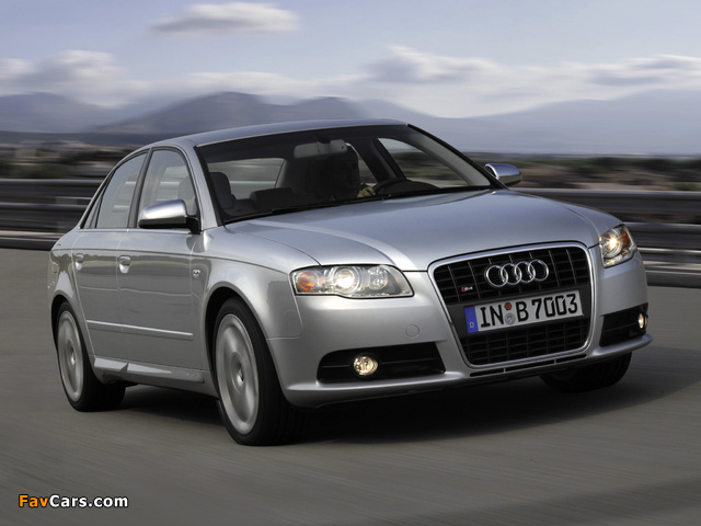 Audi S4 Sedan (B7,8E) 2005–07 images (640 x 480)