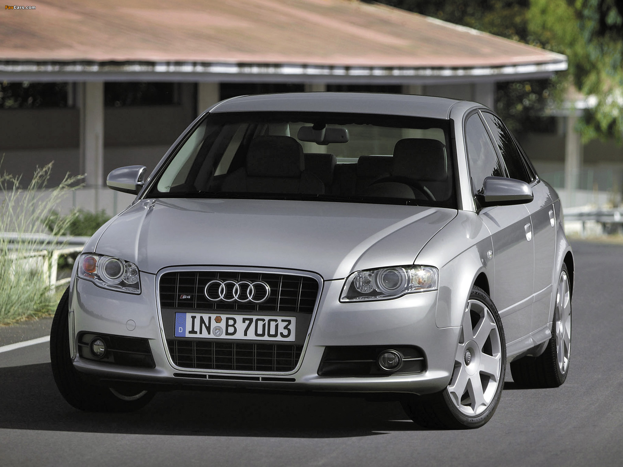 Audi S4 Sedan (B7,8E) 2005–07 pictures (2048 x 1536)