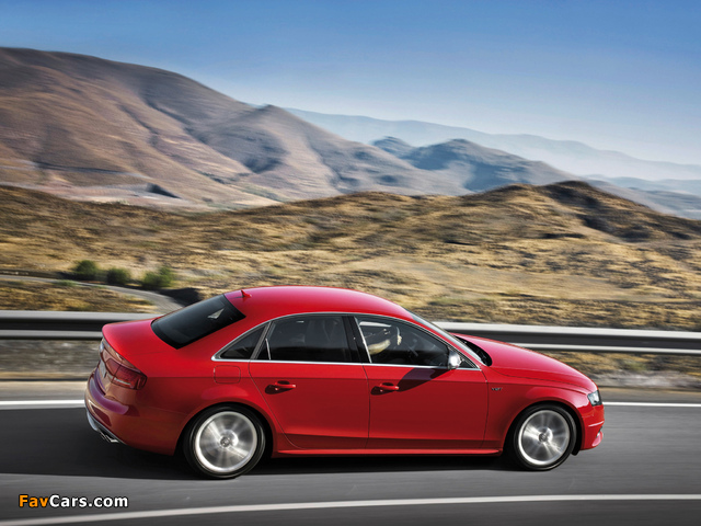 Audi S4 Sedan (B8,8K) 2009–11 wallpapers (640 x 480)