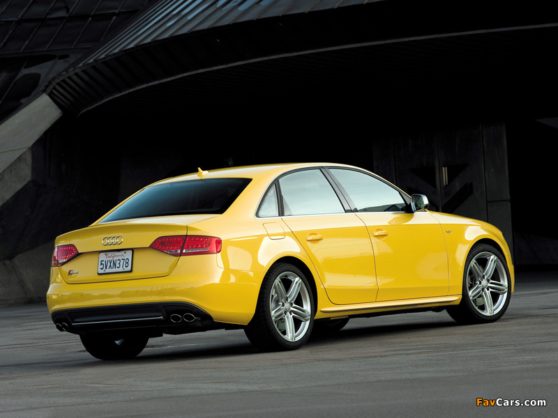 Images of Audi S4 Sedan US-spec (B8,8K) 2009 (800 x 600)
