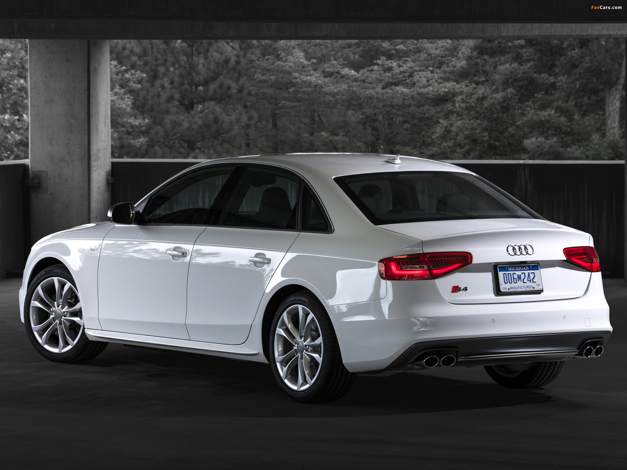 Images of Audi S4 Sedan US-spec (B8,8K) 2012 (2048 x 1536)