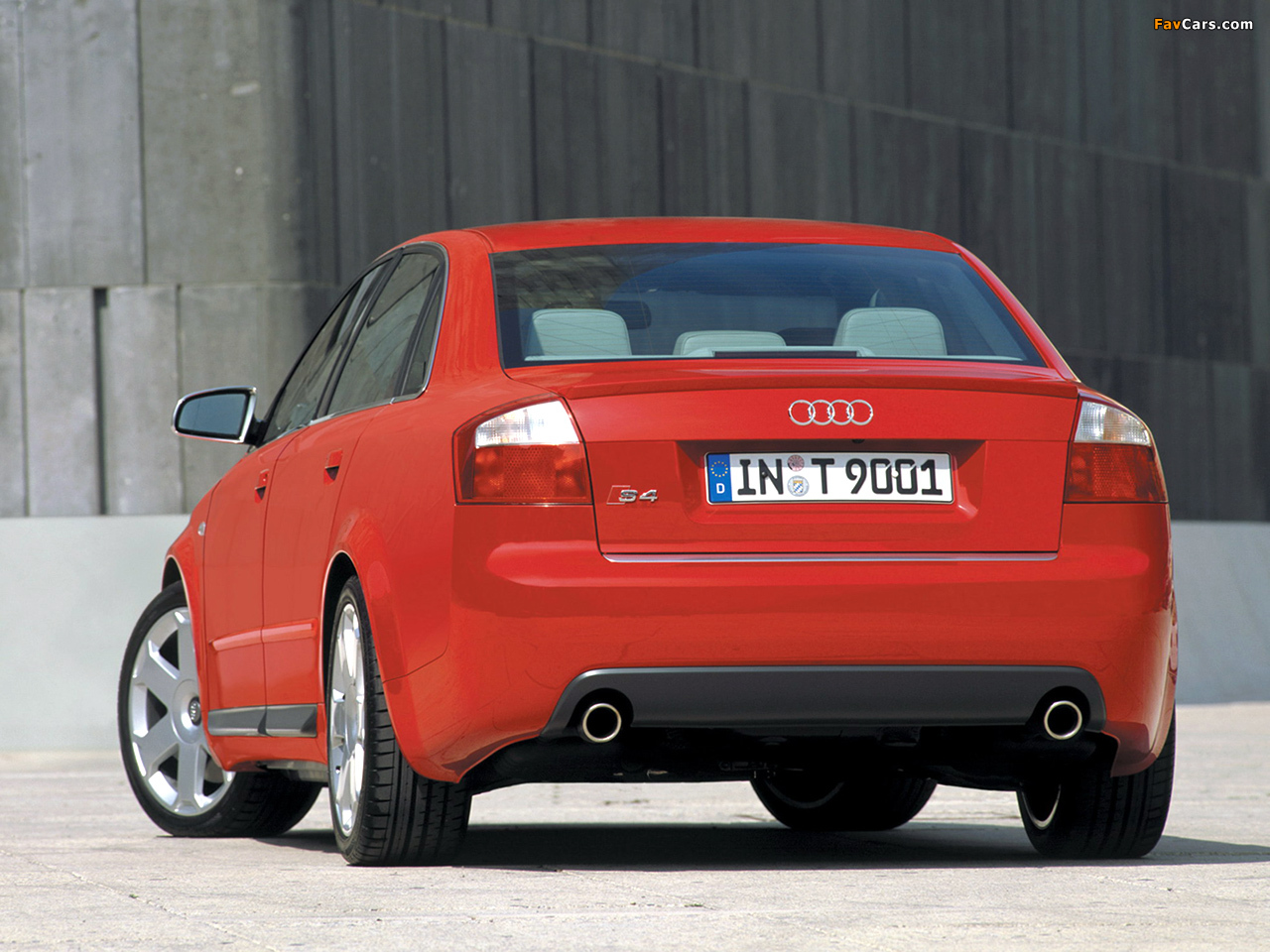 Photos of Audi S4 Sedan (B6,8E) 2003–05 (1280 x 960)
