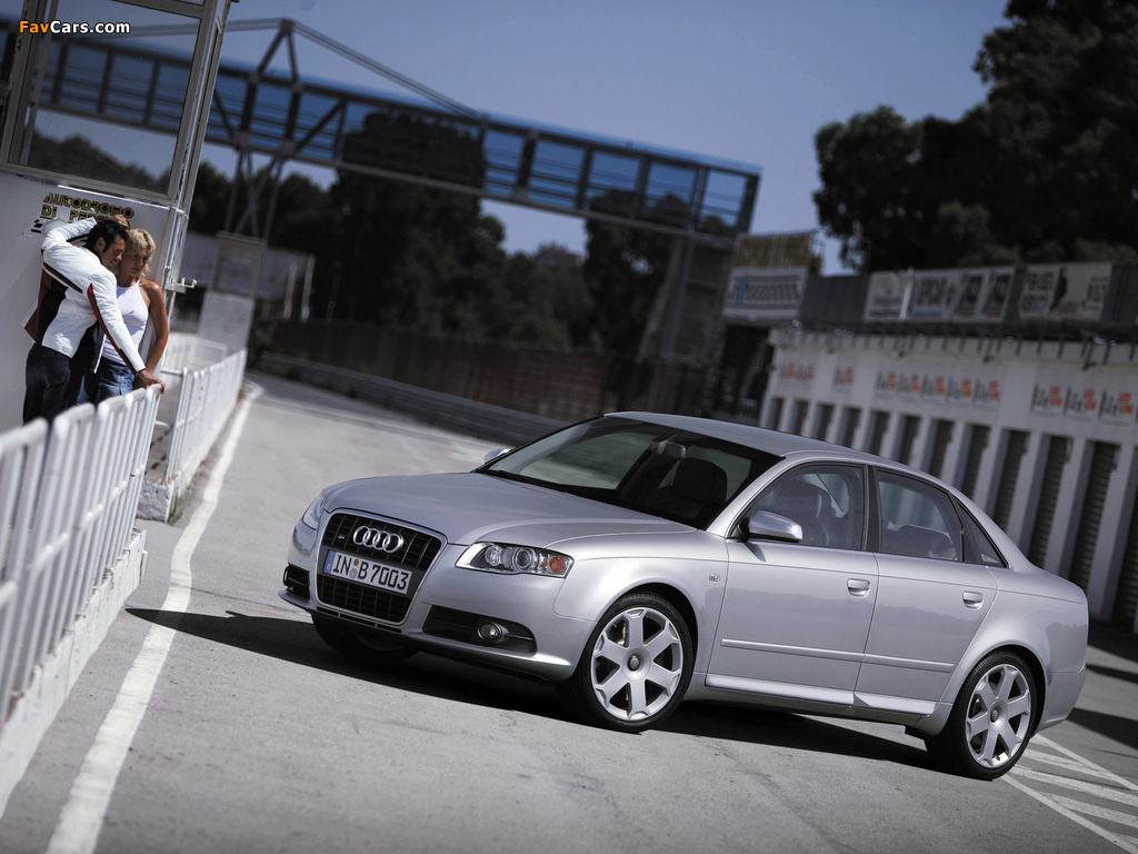 Pictures of Audi S4 Sedan (B7,8E) 2005–07 (1024 x 768)