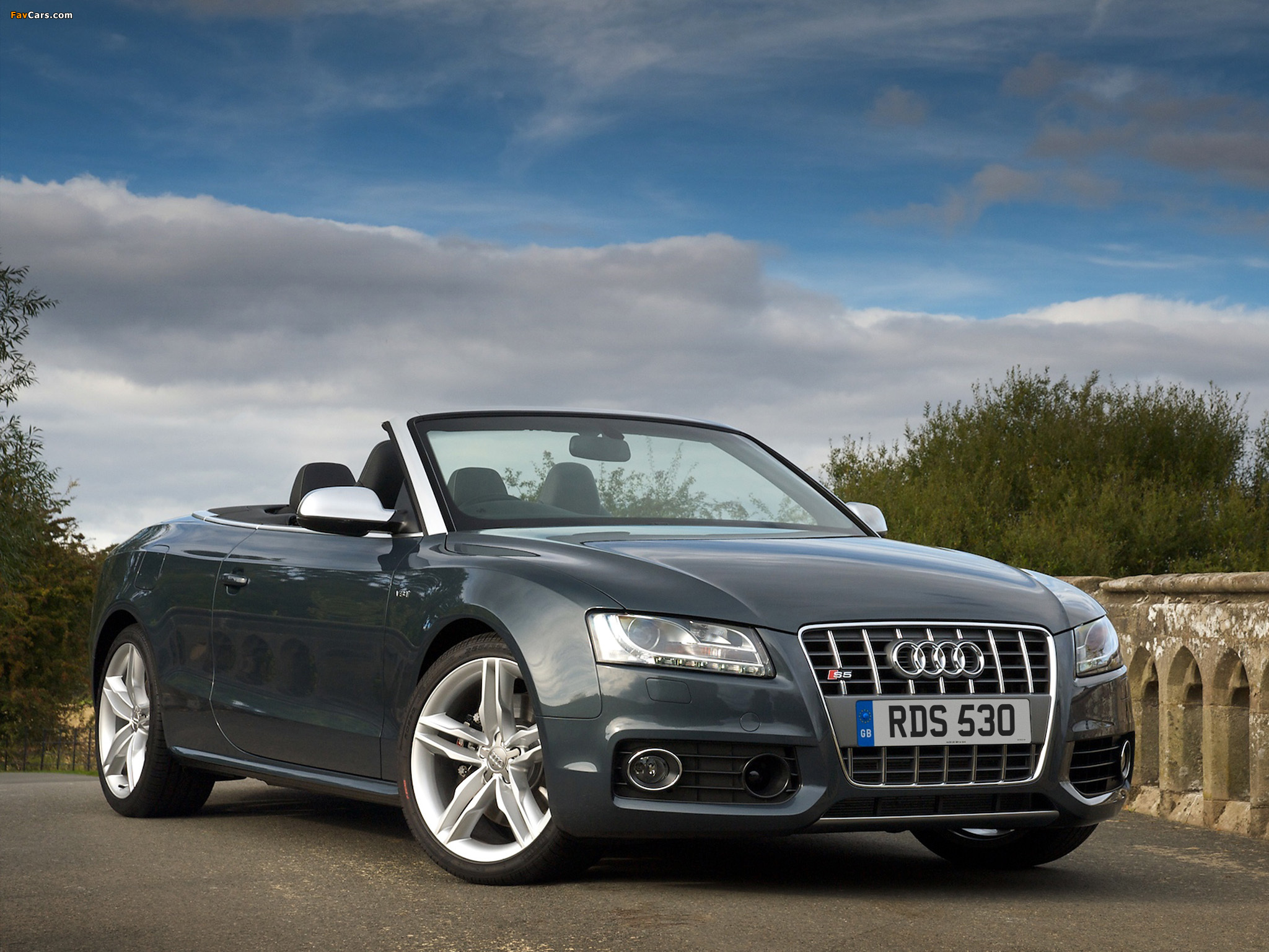 Audi S5 Cabriolet UK-spec 2009–11 pictures (2048 x 1536)