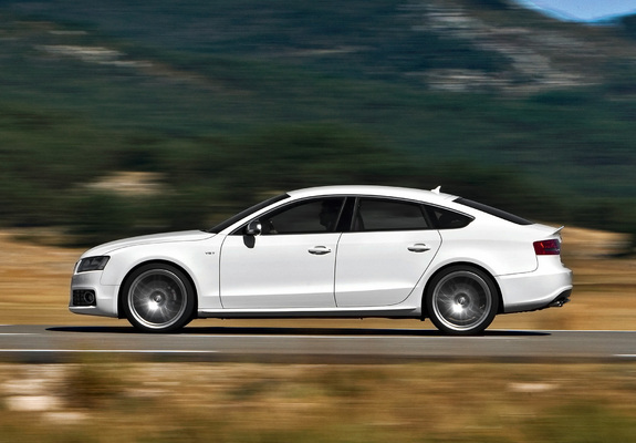 Audi S5 Sportback 2010–11 images