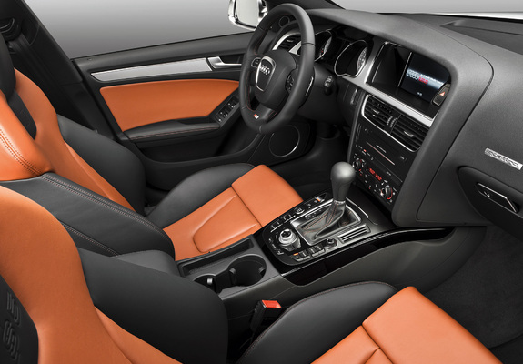 Audi S5 Sportback 2010–11 images