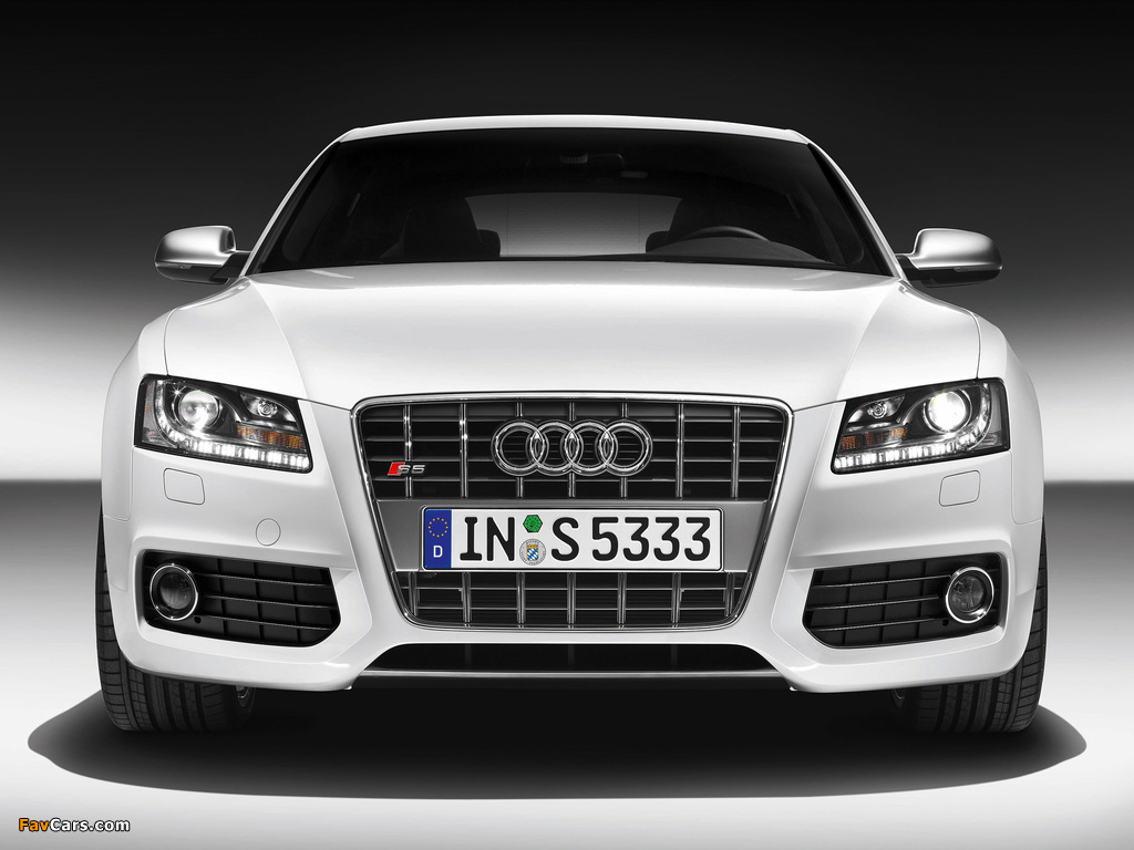 Audi S5 Sportback 2010–11 photos (1024 x 768)