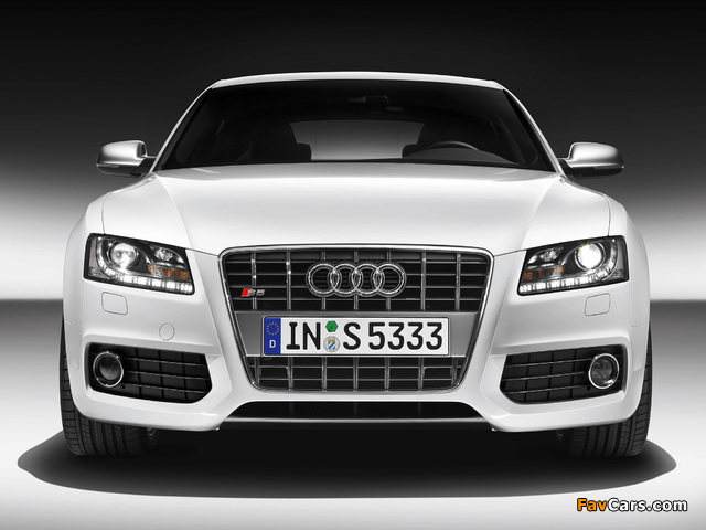 Audi S5 Sportback 2010–11 photos (640 x 480)