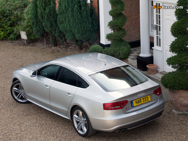 Audi S5 Sportback UK-spec 2010–11 wallpapers (640 x 480)