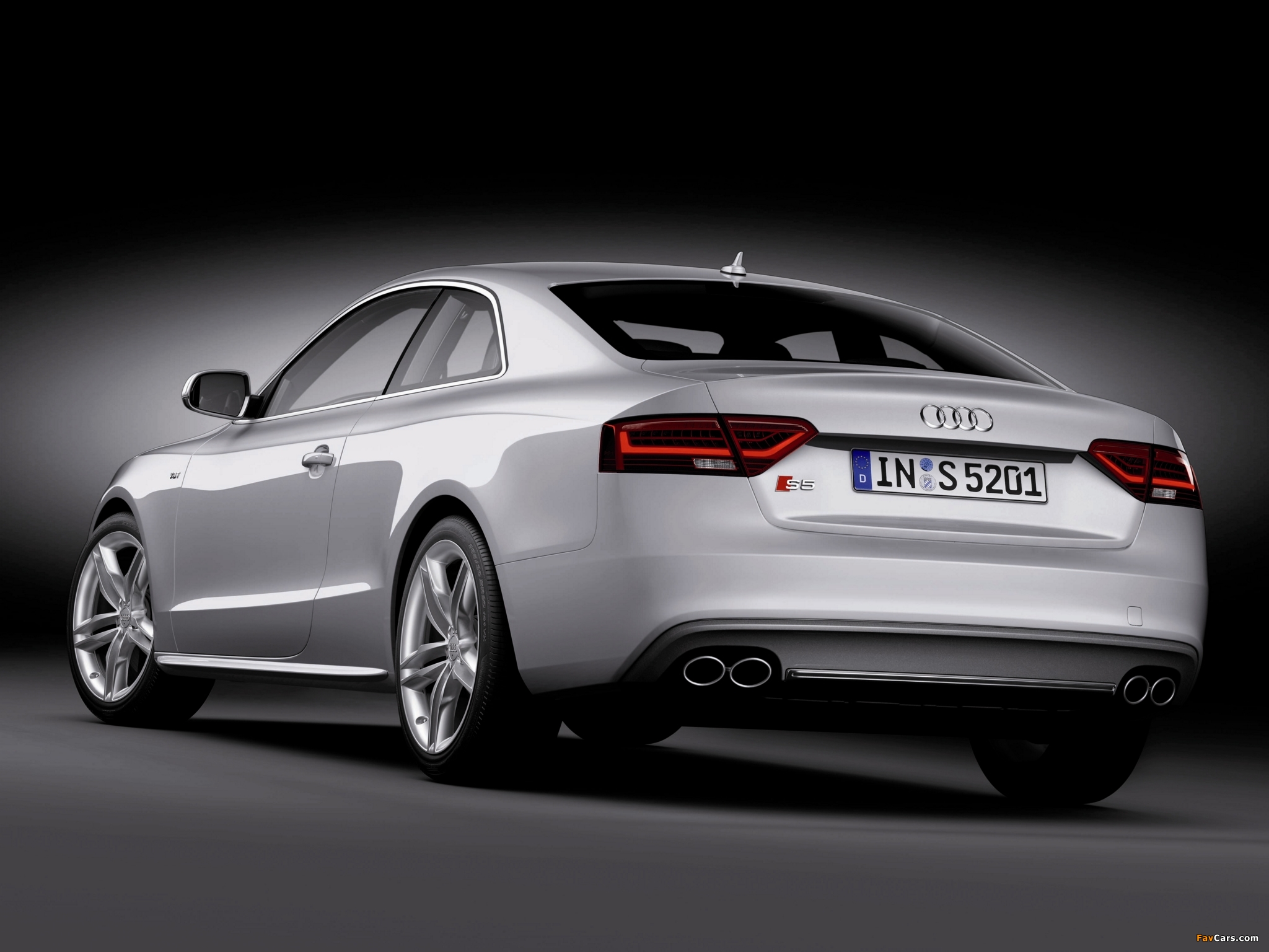 Audi S5 Coupe 2011 wallpapers (2048 x 1536)