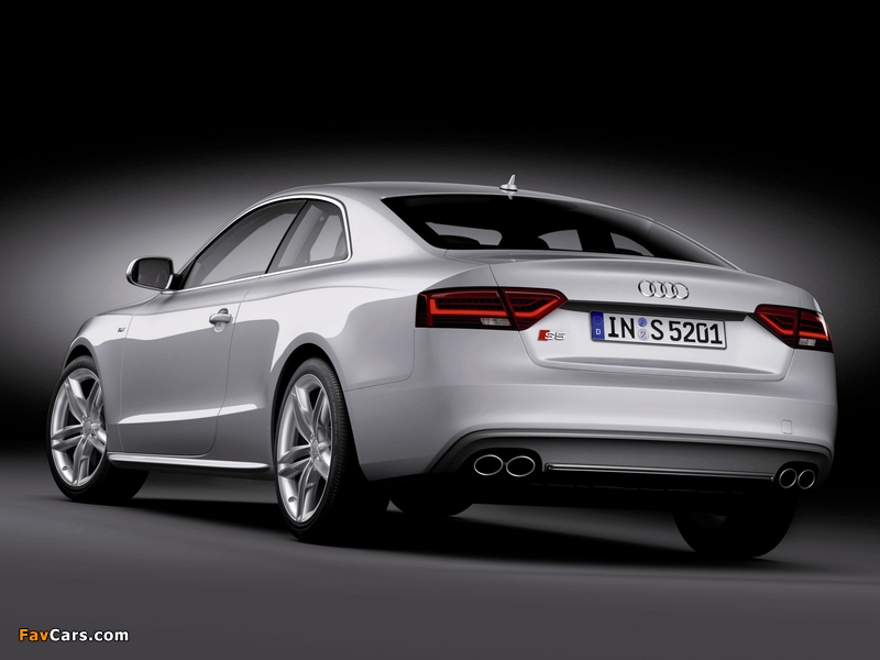 Audi S5 Coupe 2011 wallpapers (800 x 600)