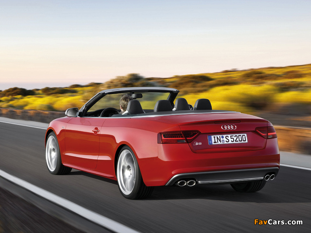 Audi S5 Cabriolet 2011 wallpapers (640 x 480)