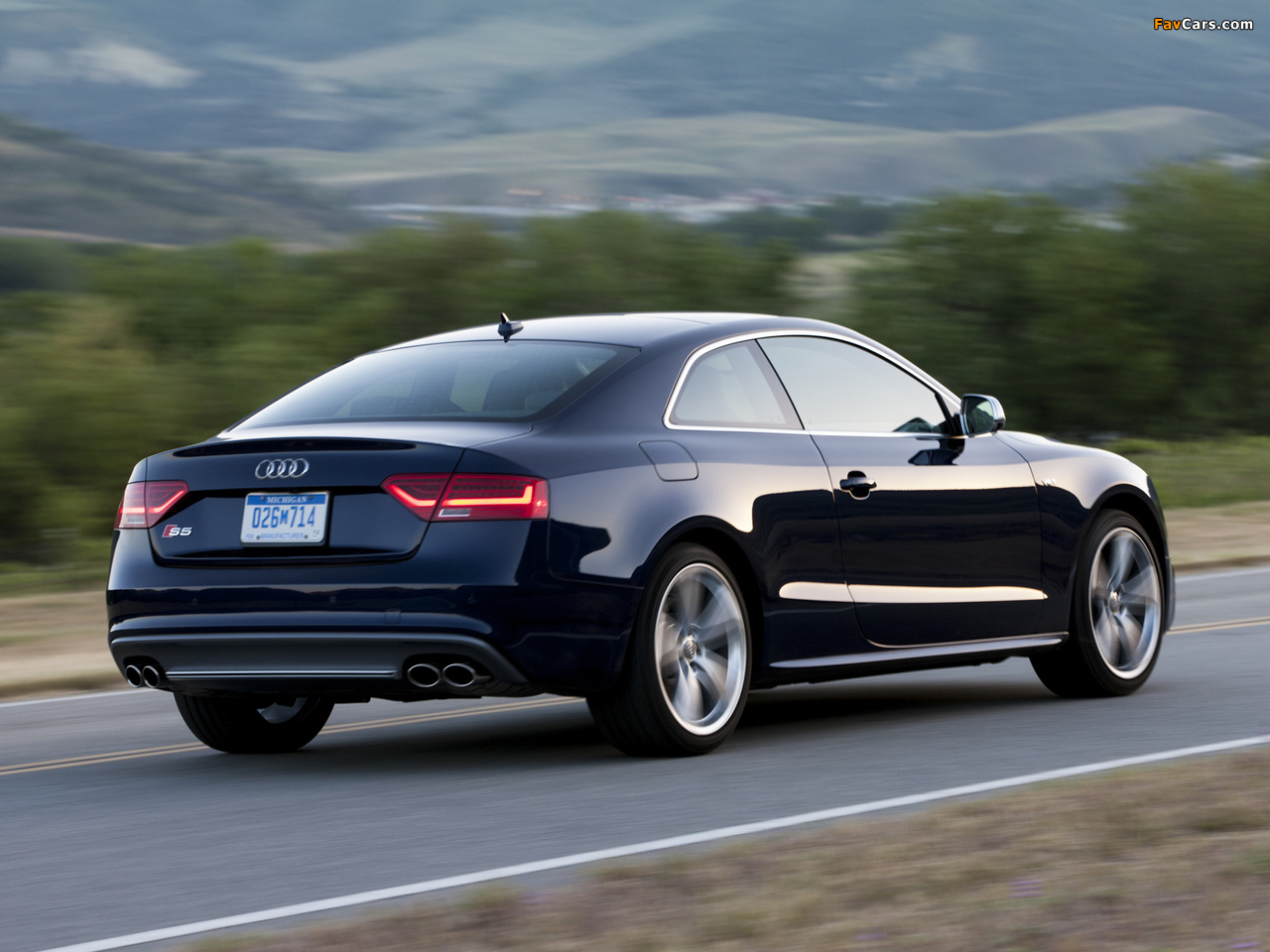 Audi S5 Coupe US-spec 2012 photos (1280 x 960)