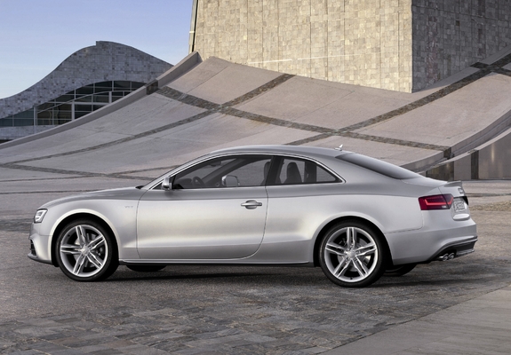 Images of Audi S5 Coupe 2011