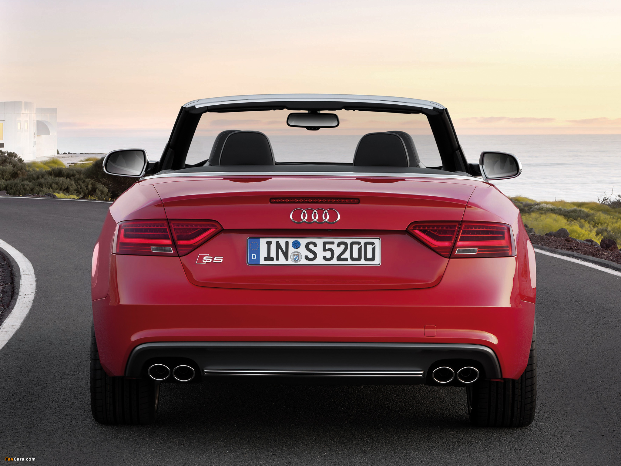 Audi S5 Cabriolet 2011 wallpapers (2048 x 1536)
