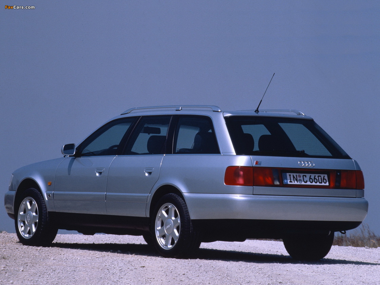 Audi S6 Avant (4A,C4) 1994–97 images (1280 x 960)