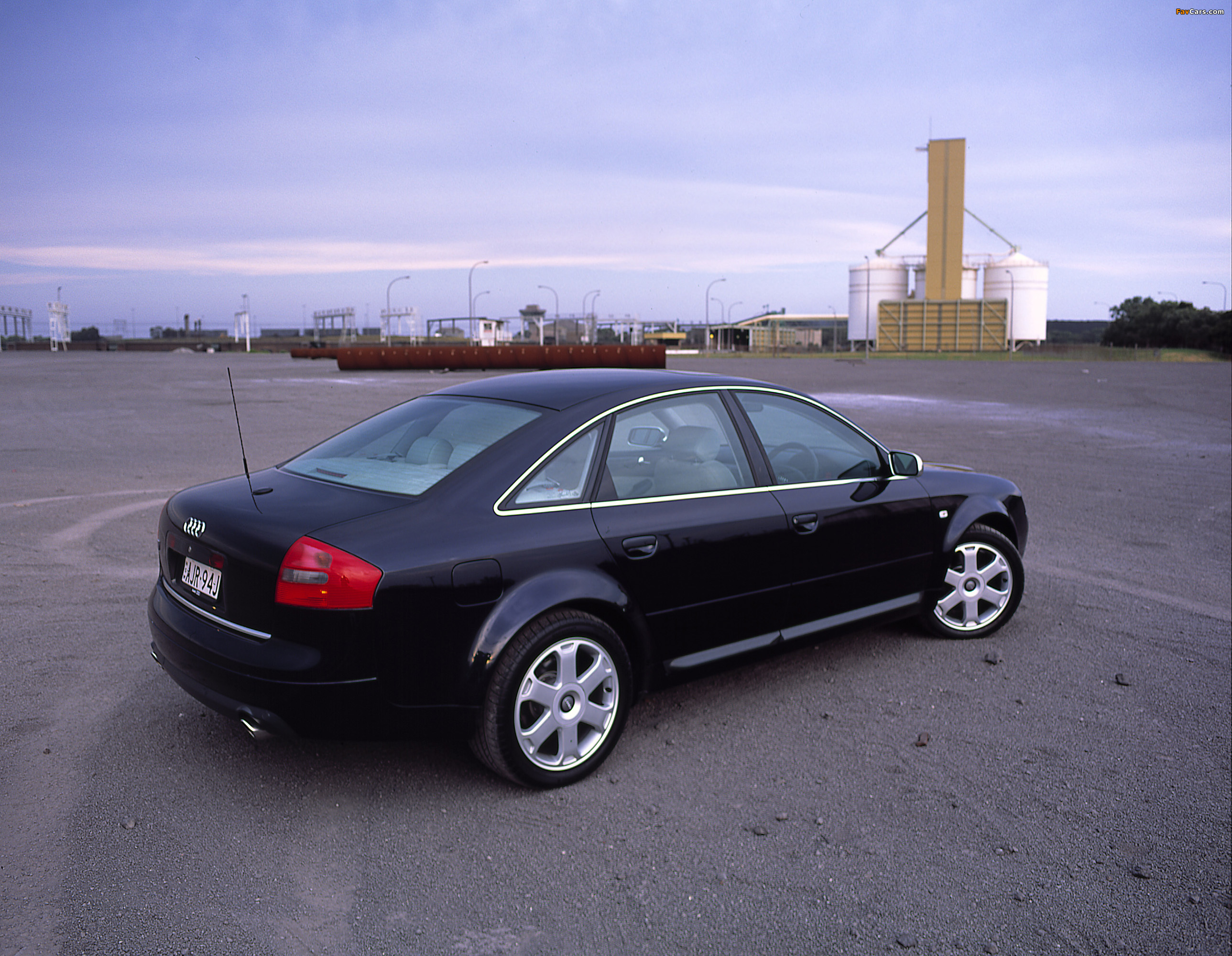 Audi S6 Sedan AU-spec (4B,C5) 2001–04 pictures (2577 x 2000)