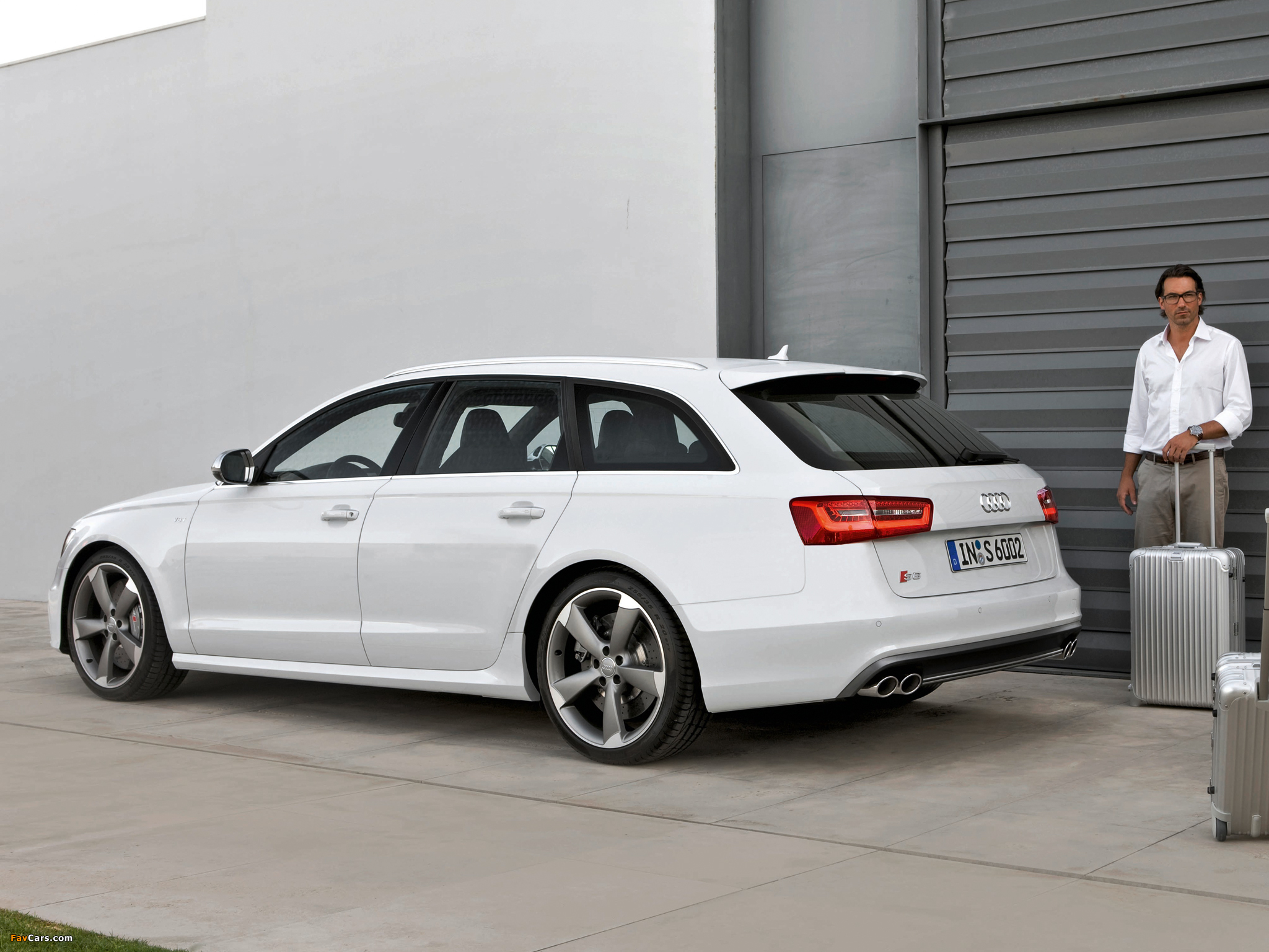 Audi S6 Avant (4G,C7) 2012 photos (2048 x 1536)