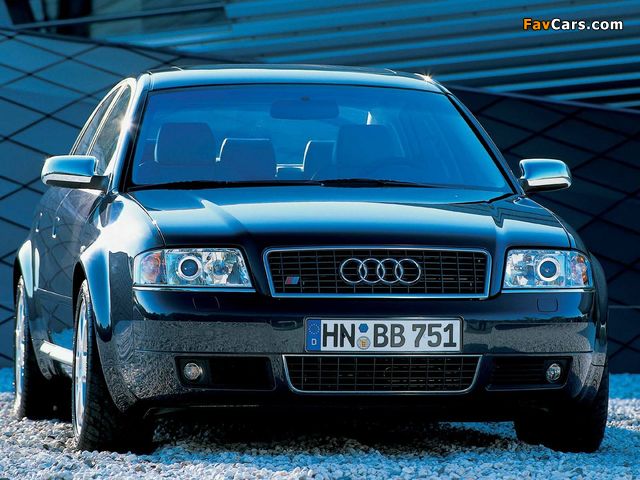 Images of Audi S6 Sedan (4B,C5) 1999–2004 (640 x 480)