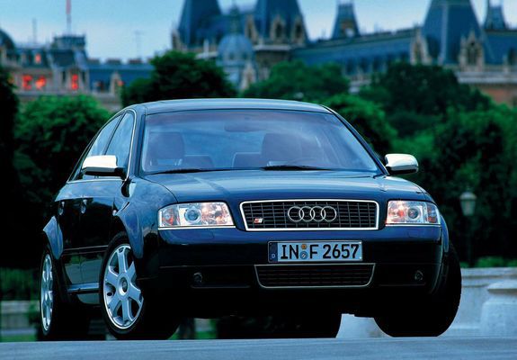 Photos of Audi S6 Sedan (4B,C5) 1999–2004