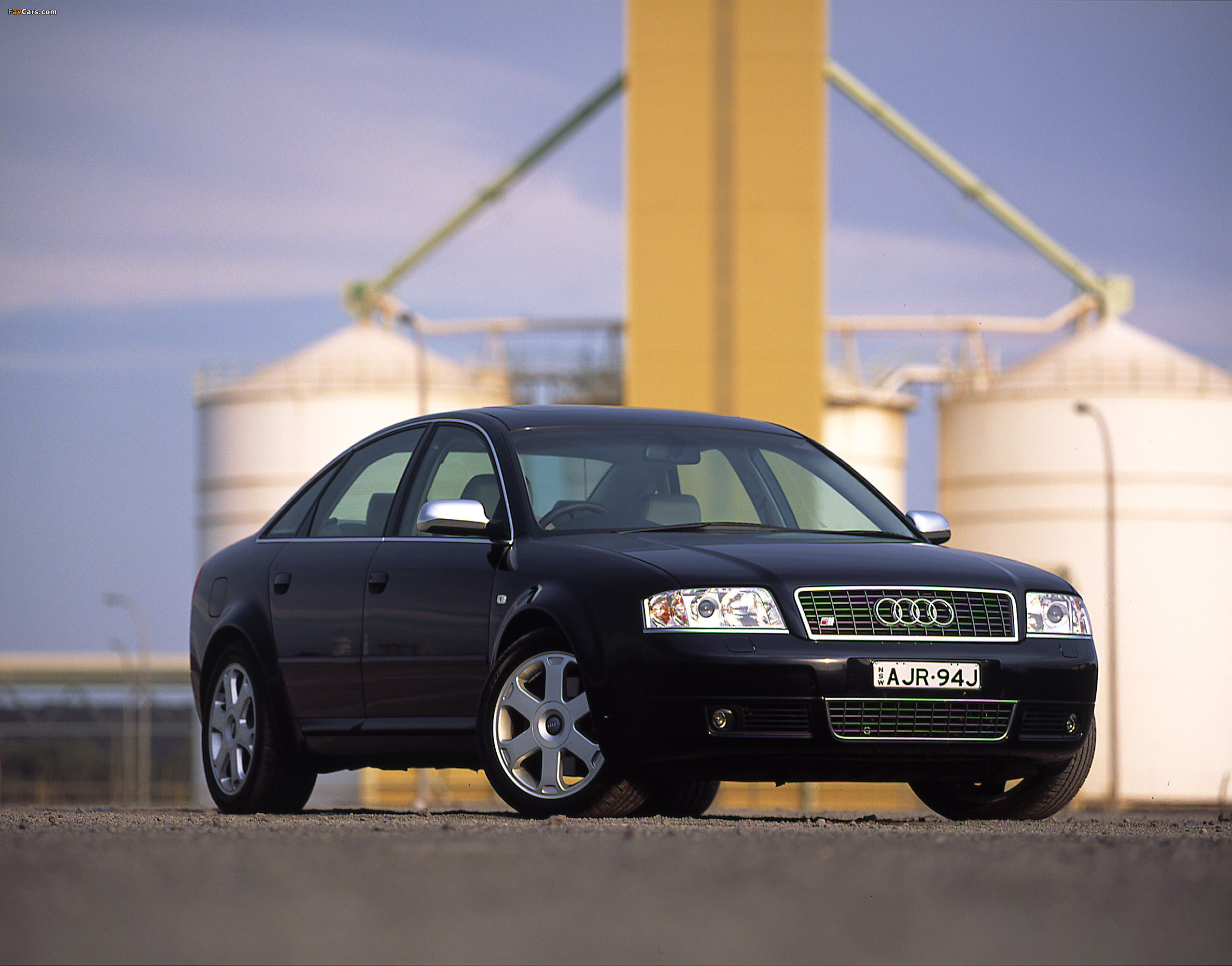 Pictures of Audi S6 Sedan AU-spec (4B,C5) 2001–04 (2552 x 2000)