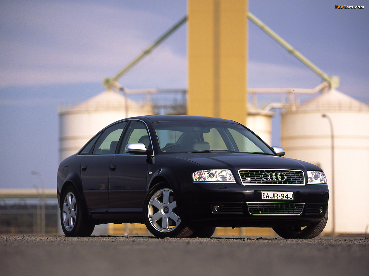 Pictures of Audi S6 Sedan AU-spec (4B,C5) 2001–04 (1280 x 960)