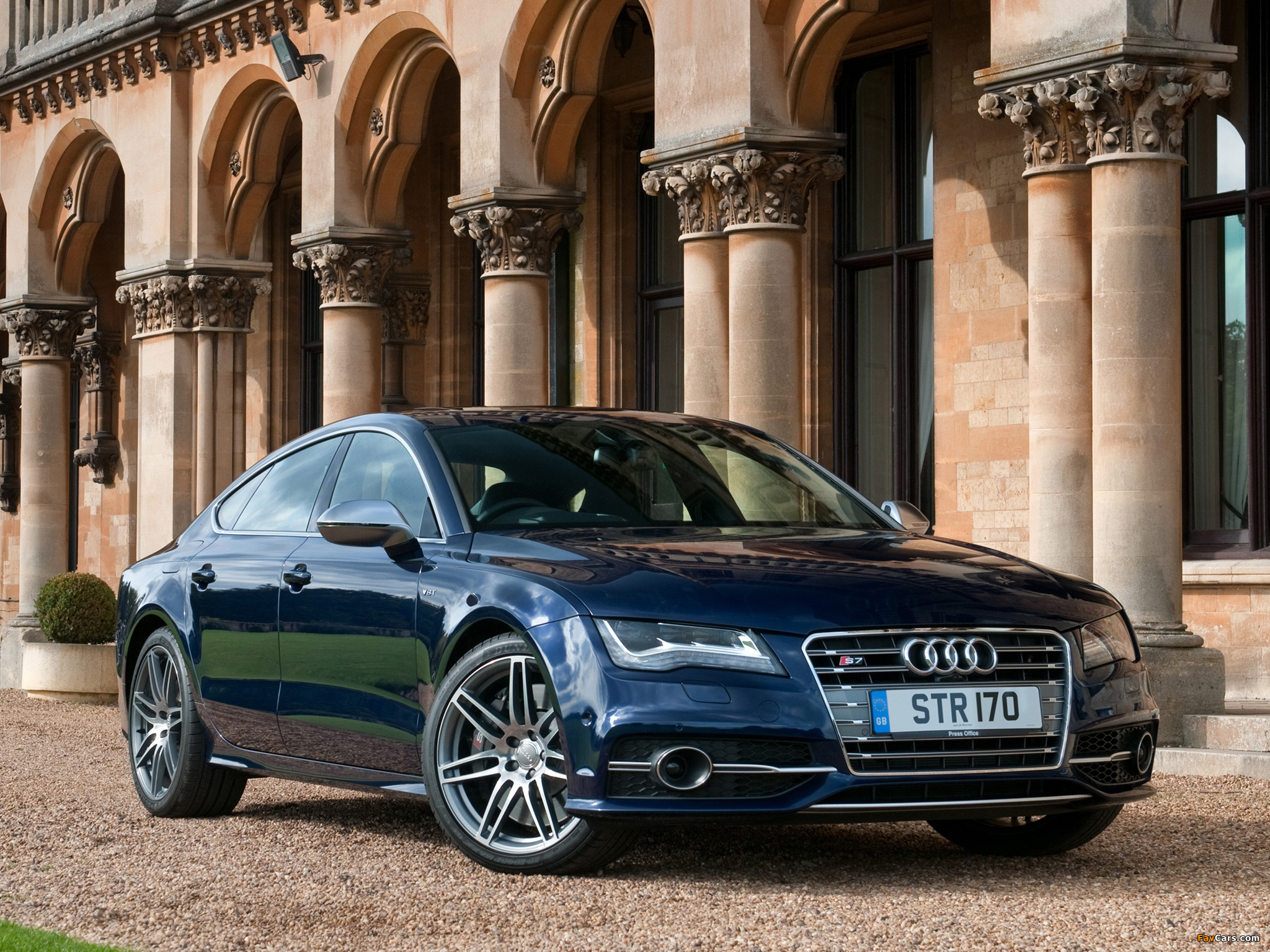 Audi S7 Sportback UK-spec 2012 wallpapers (2048 x 1536)