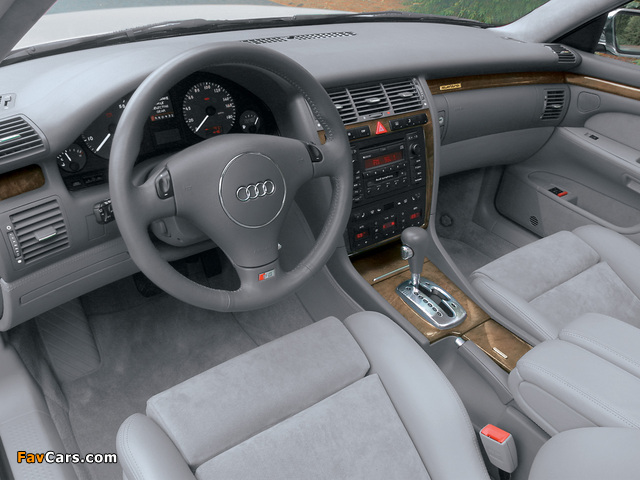 Audi S8 US-spec (D2) 1999–2002 images (640 x 480)
