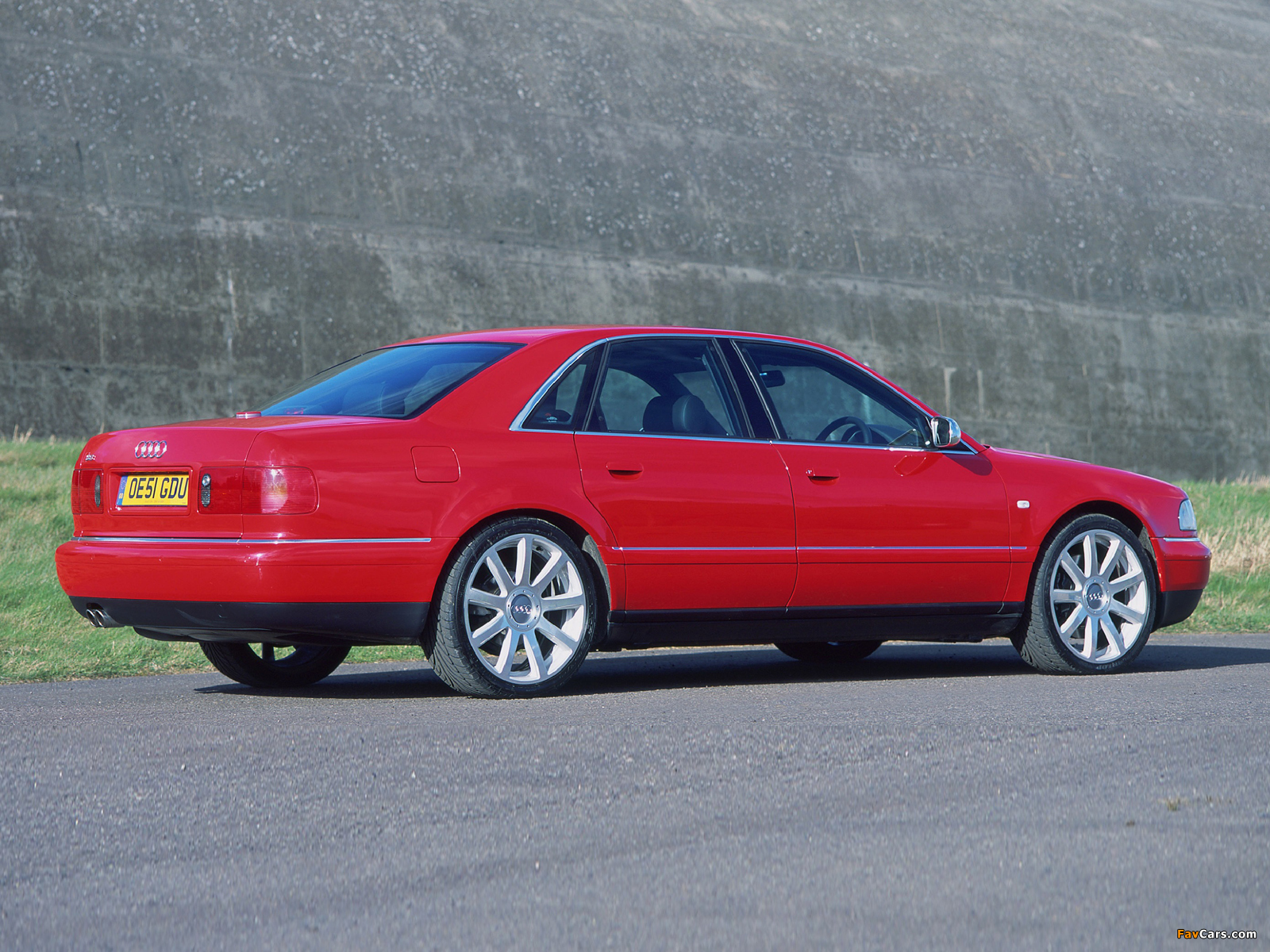 Audi S8 UK-spec (D2) 1999–2002 photos (1600 x 1200)