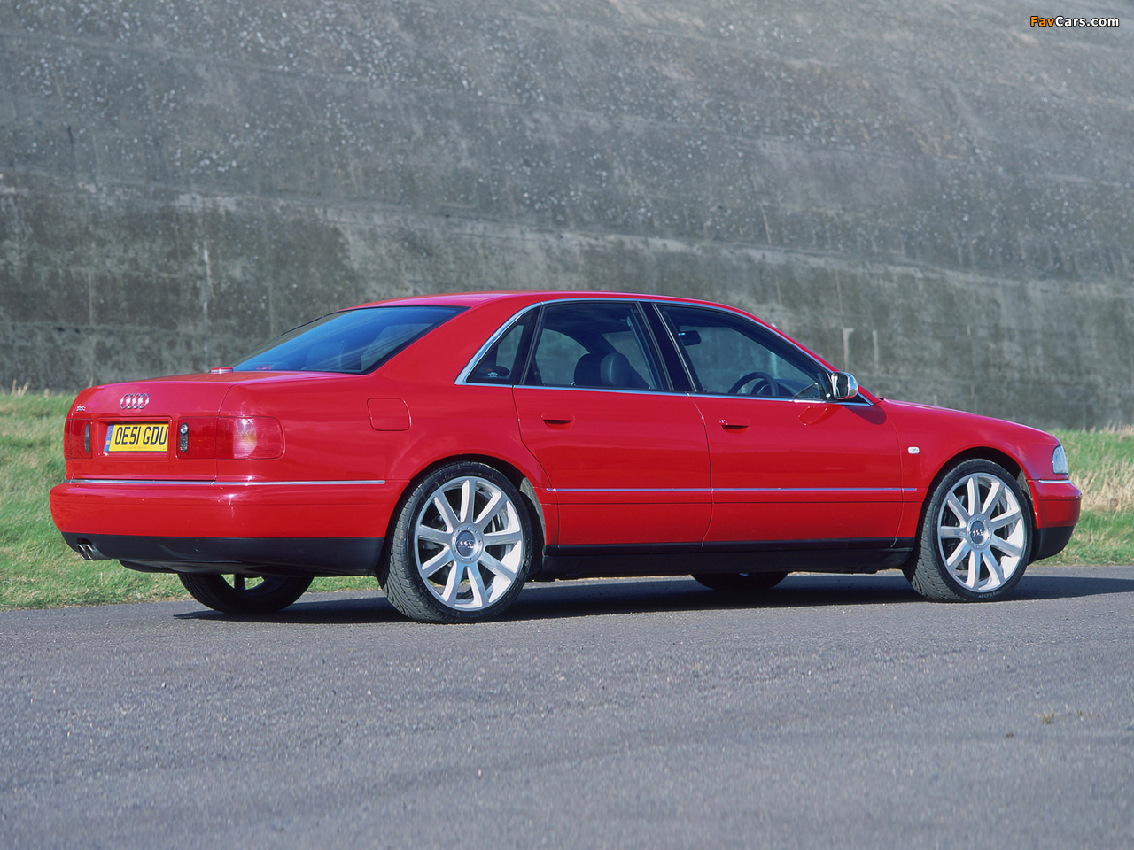 Audi S8 UK-spec (D2) 1999–2002 photos (1280 x 960)