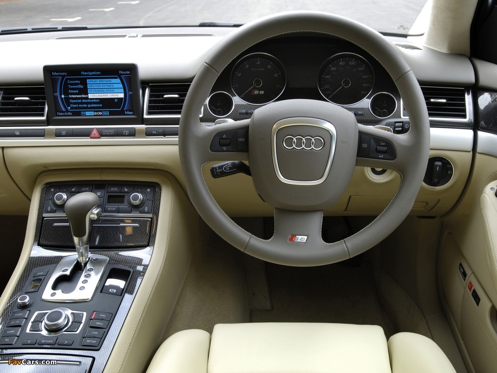 Audi S8 UK-spec (D3) 2005–08 wallpapers (1024 x 768)